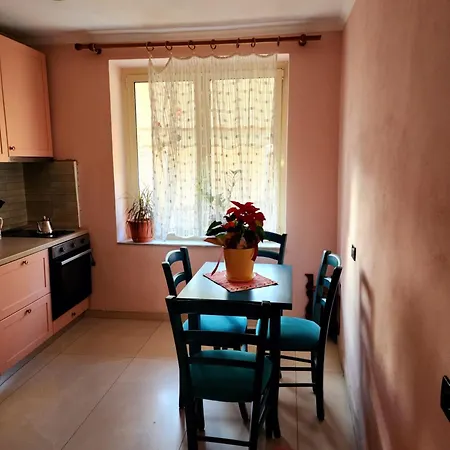 Apartment Main Street *